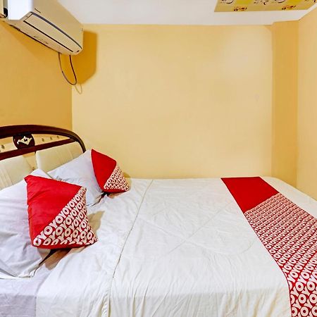 Oyo 92334 Abi Manyu Syariah Hotel Nagoya Buitenkant foto