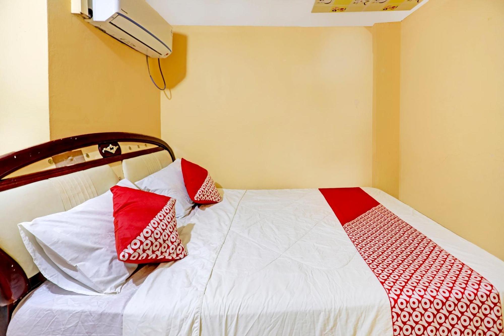 Oyo 92334 Abi Manyu Syariah Hotel Nagoya Buitenkant foto